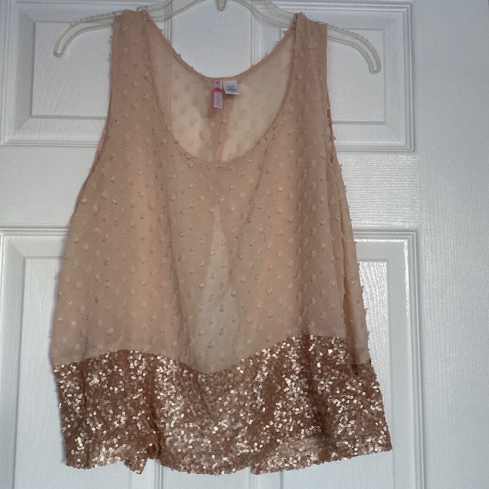 Degrees adorable open back sheer top size L juniors